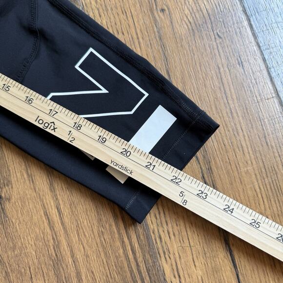 Nike Pro Dri-FIT Leggings Women’s M Black Cropped Graphic Logo Workout - Picture 4 of 5